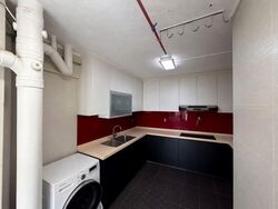 Blk 705 Hougang Avenue 2 (Hougang), HDB Executive #574568081